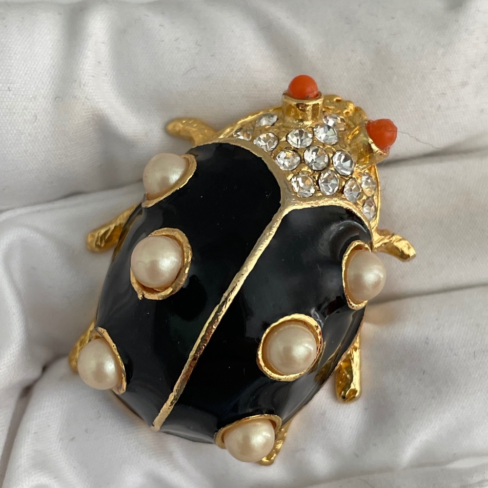 Vintage by Kenneth Jay Lane  GP ladybug brooch black enamel
